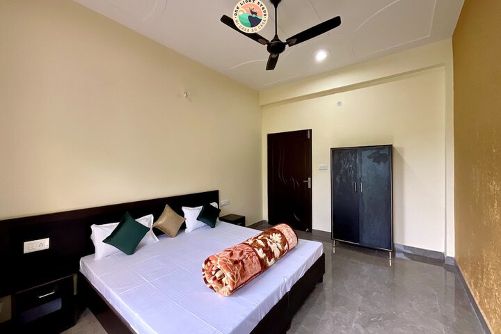 Room 12 of 60