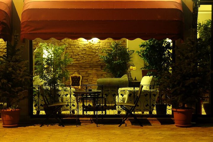 Hotel 18 of 19