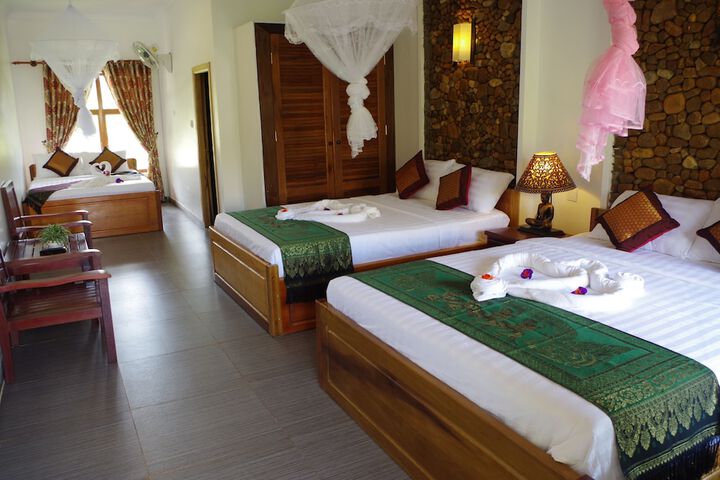 Room 3 of 67