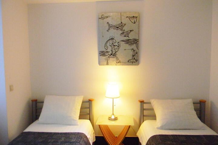 Room 130 of 162