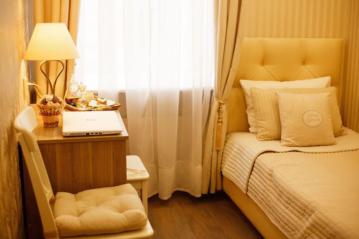 Room 42 of 42