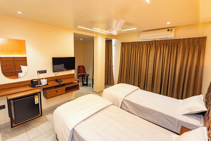 Room 44 of 58