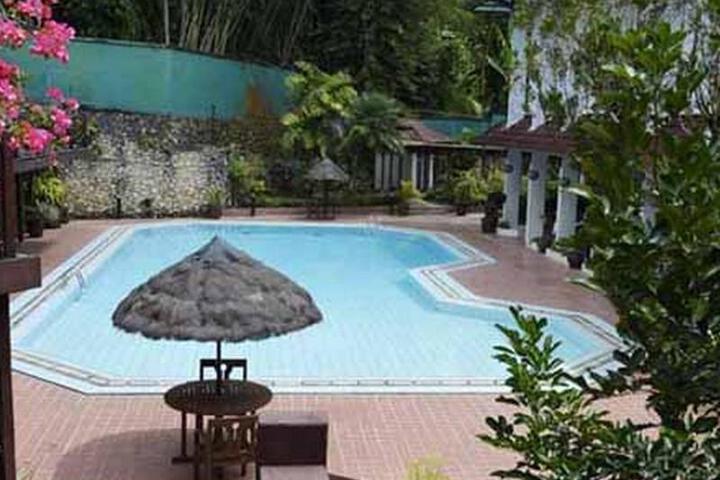 Pool 5 of 5