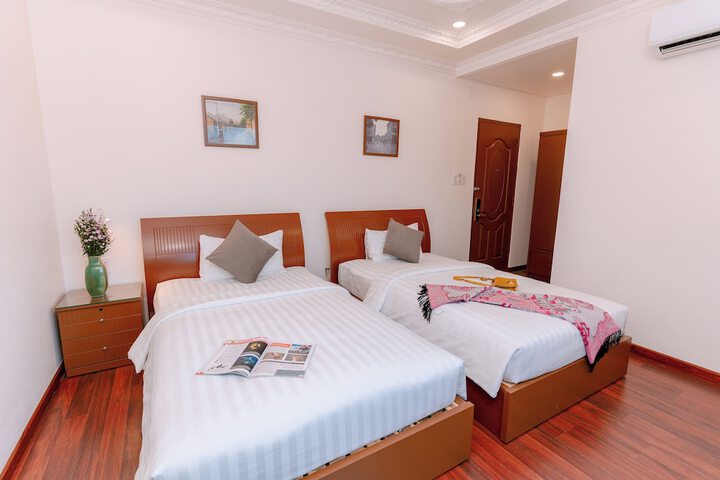 Room 15 of 125
