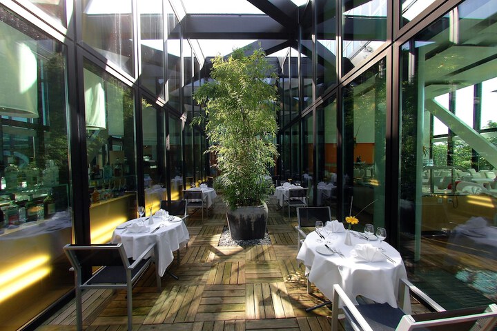Dining 50 of 83