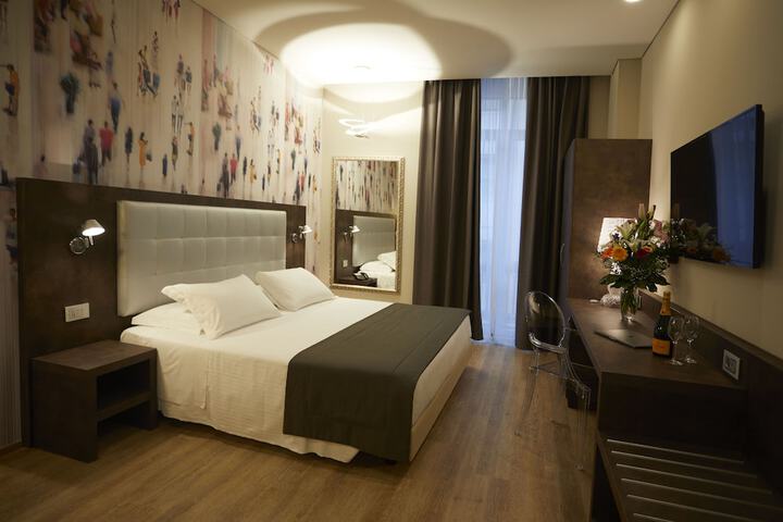 Room 5 of 50