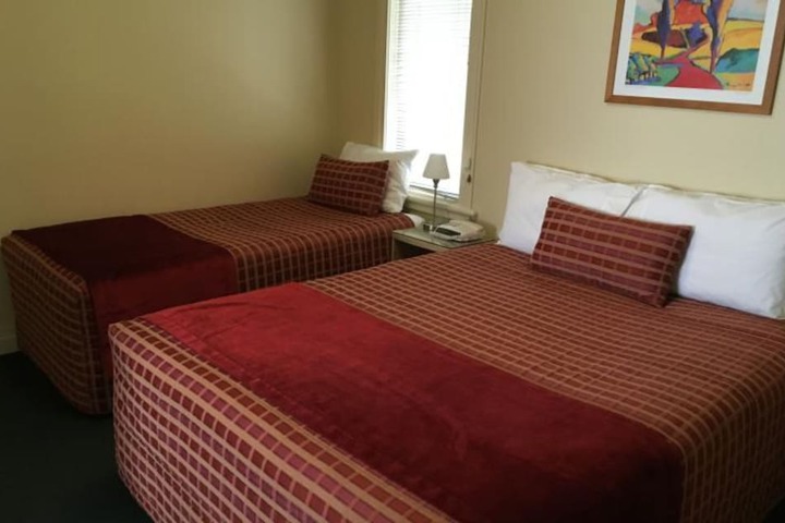 Room 15 of 66