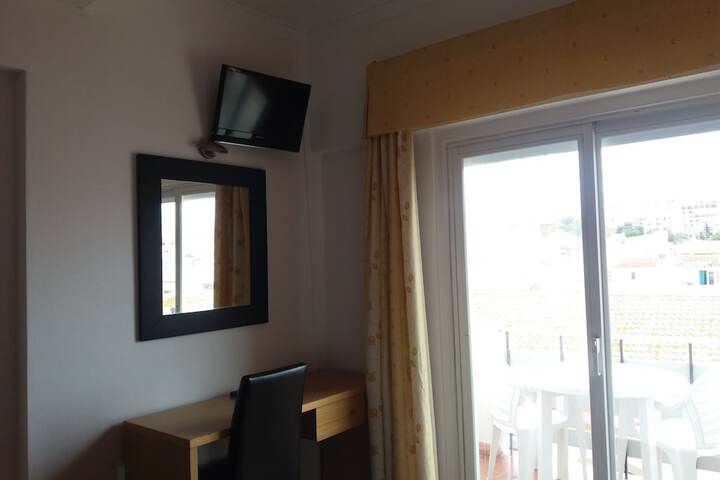 Room 9 of 44
