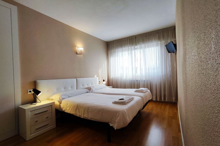 Room 16 of 124
