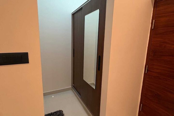 Room 12 of 24