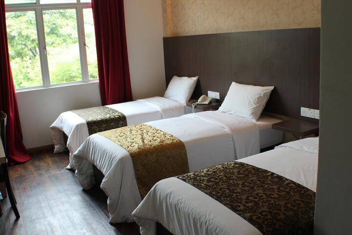 Room 12 of 22