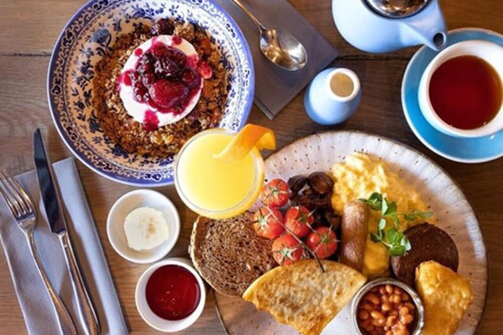 Breakfast meal
