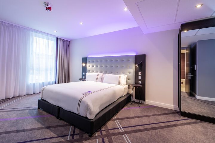 Room 5 of 22
