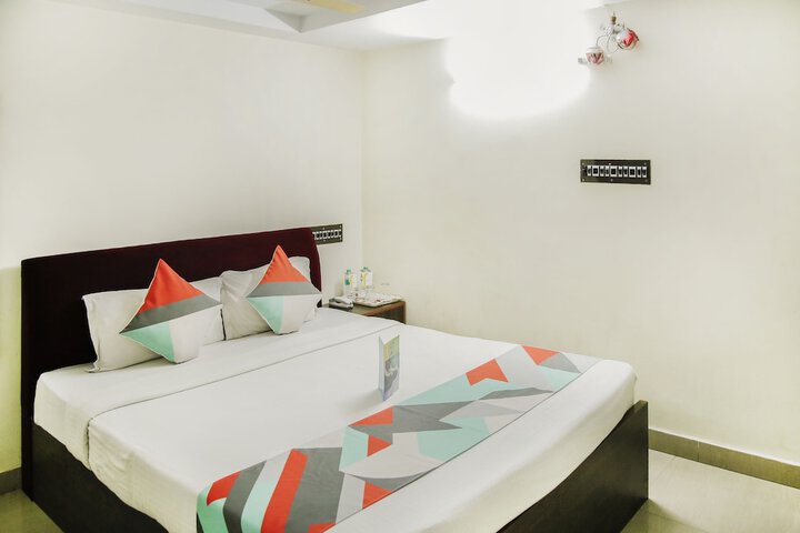 Room 13 of 21