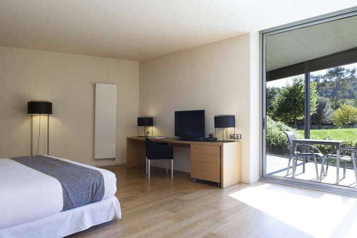 Room 8 of 89