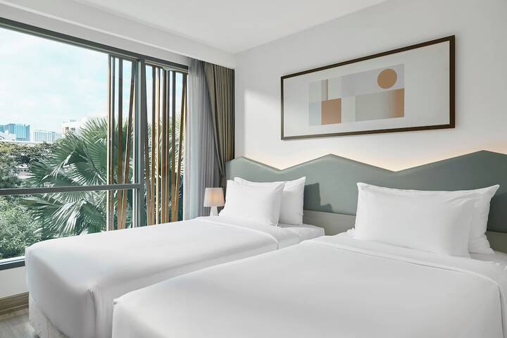 Room 10 of 61