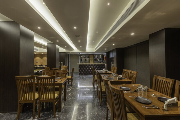 Dining 60 of 74