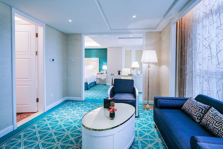 Room 4 of 54
