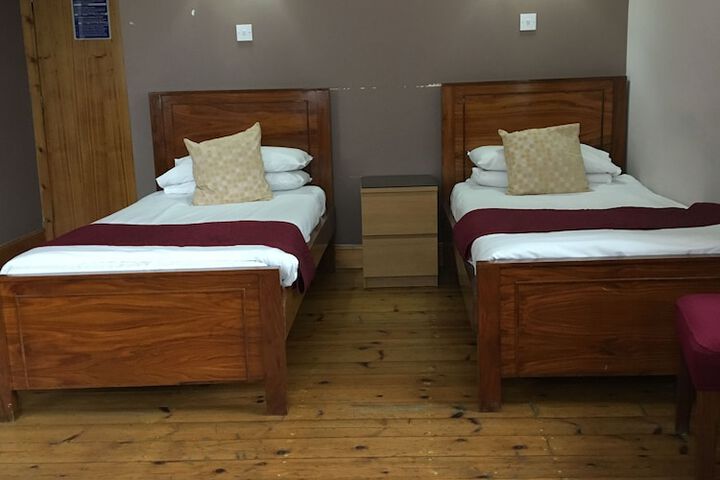 Room 25 of 58