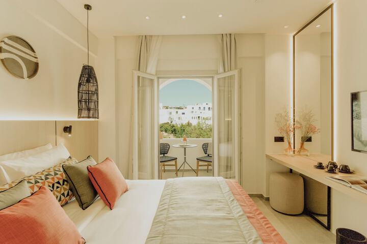 Room 21 of 80