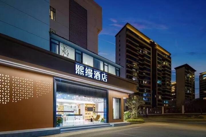 Hotel 27 of 27