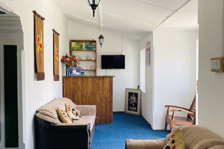 Room 16 of 29