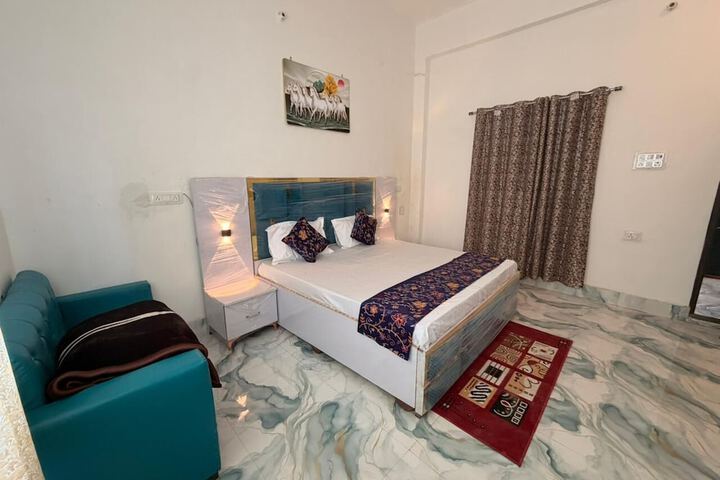 Room 29 of 69