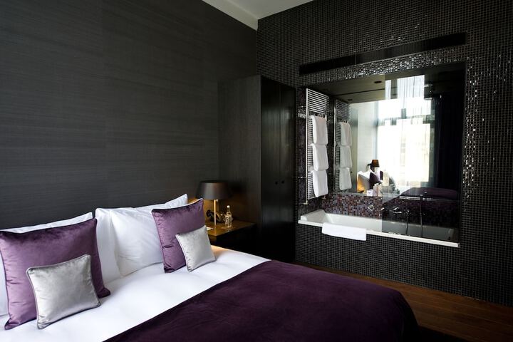 Room 51 of 92