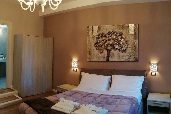 Room 18 of 68