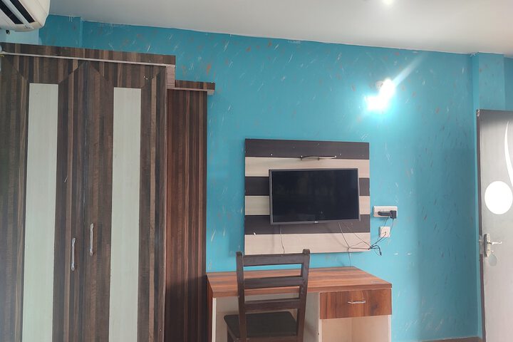 Room 6 of 64