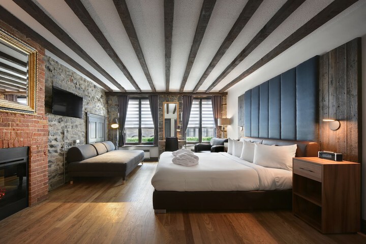 Photo of Hotel Epik Montreal