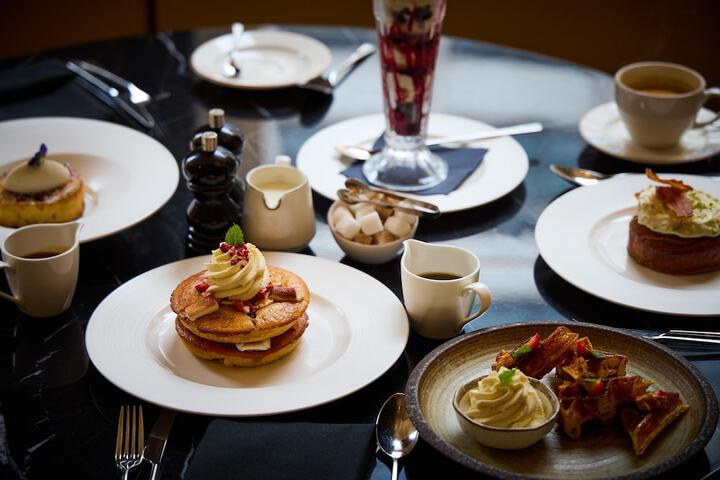 Breakfast/Coffee Service 54 of 77