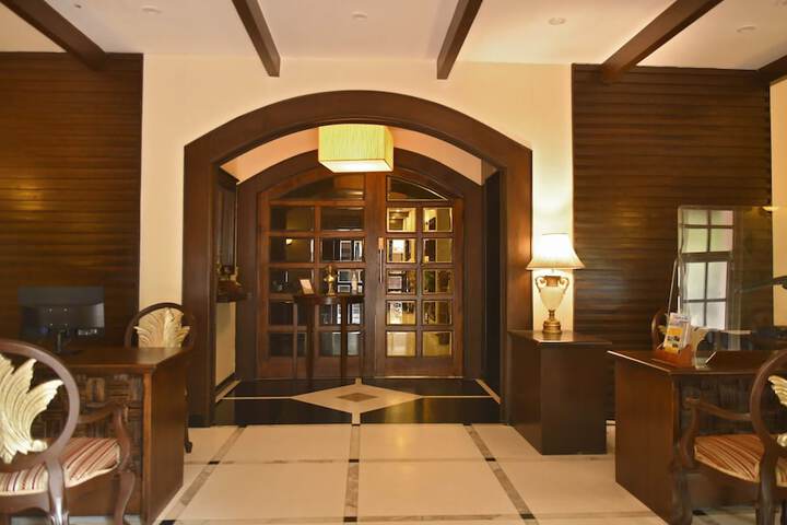Hotel Interior 4 of 19