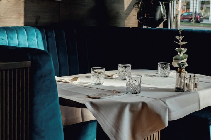 Dining 51 of 84