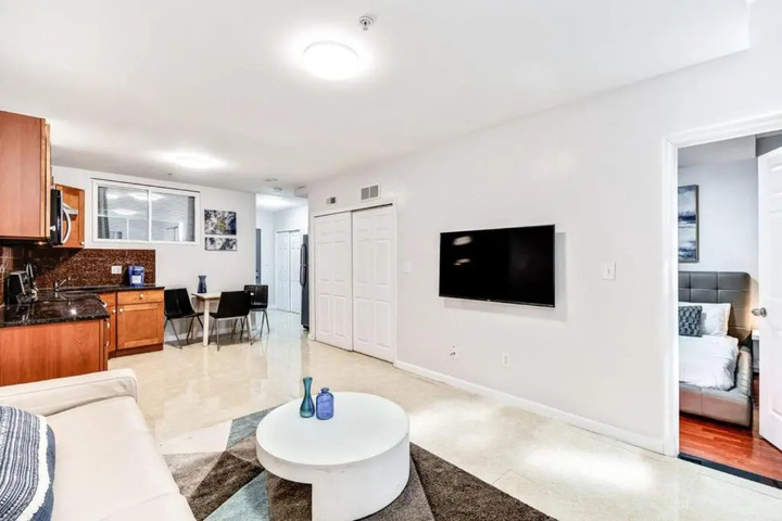 Image of Spacious & stylish 2bd apt With Great Location!