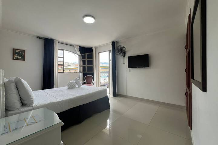 Room 25 of 61