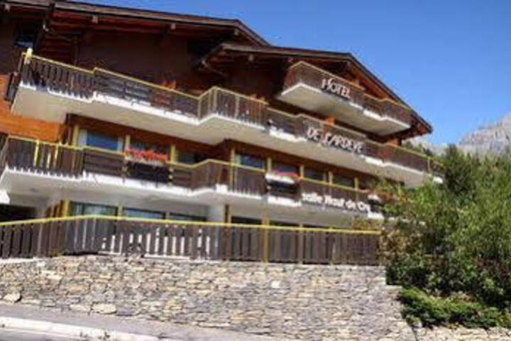 HOSTELLERIE DE LARDEVE