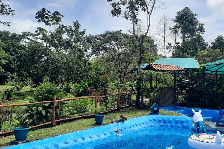 Pool 14 of 26