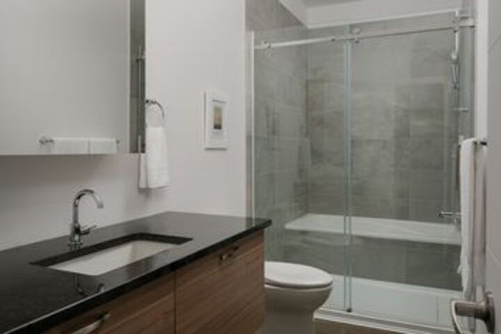 Room 2 of 22