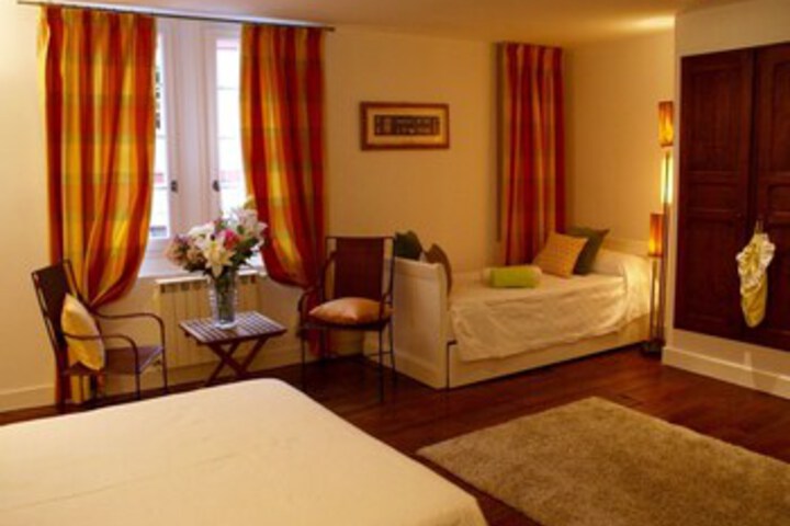 Room 186 of 274