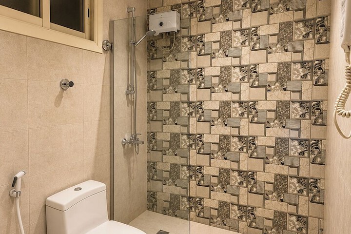 Room 18 of 19