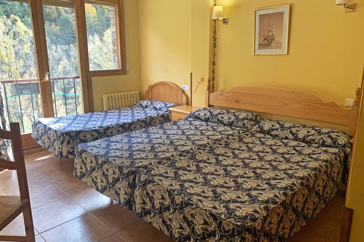 Room 17 of 36