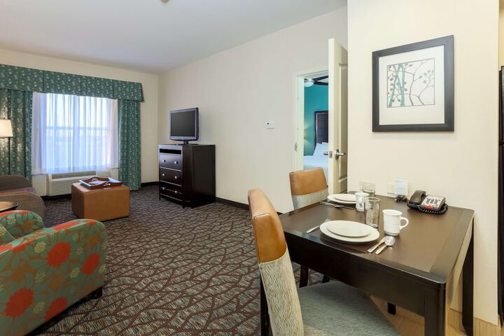 Room 15 of 33