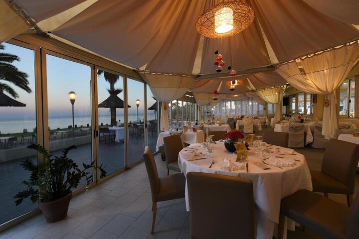 Dining Photos