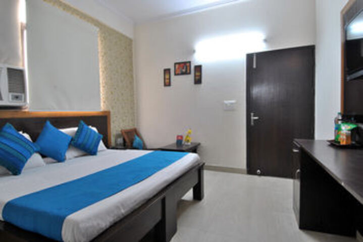 Room 20 of 27