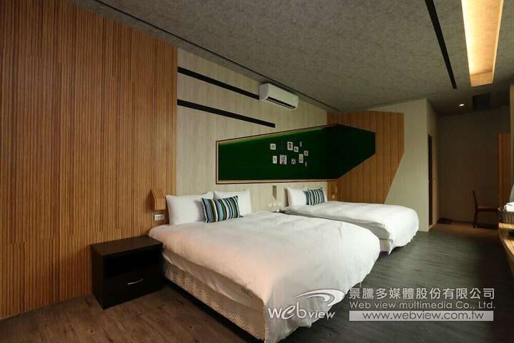Room 37 of 55