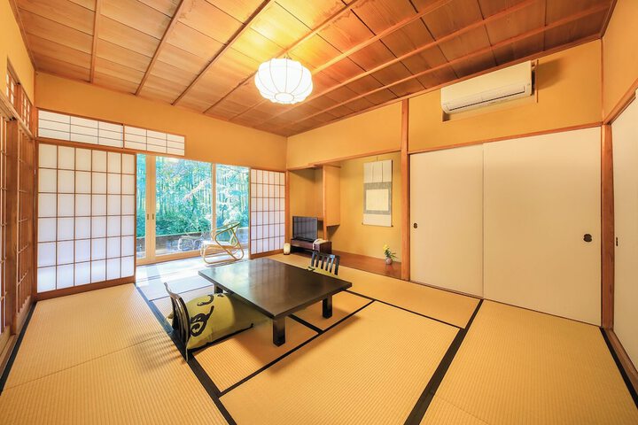 Room 30 of 145