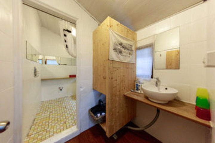 Room 2 of 19