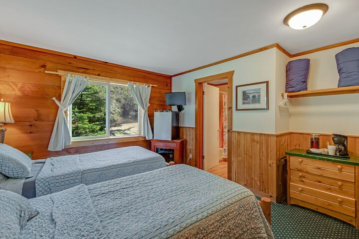 Room 5 of 189