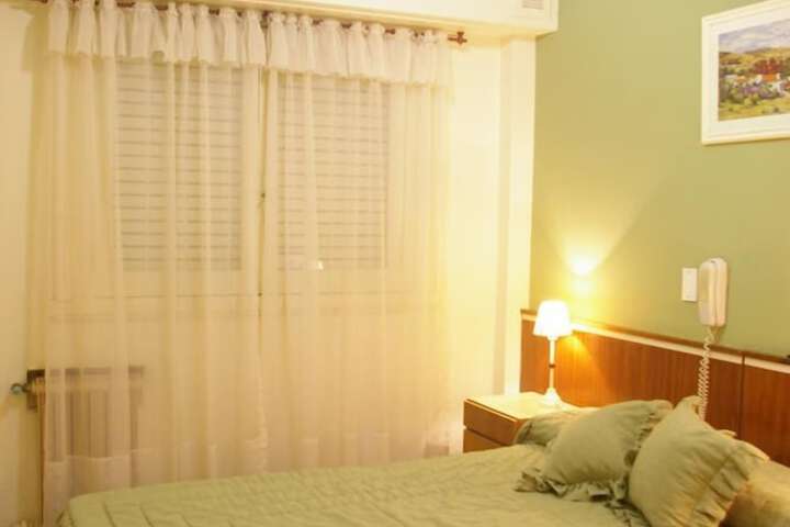Room 16 of 39